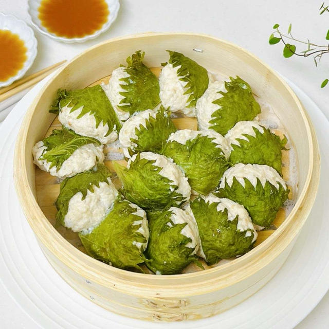 【業務スーパー】1kgの鶏ひき肉を使い切り②/鶏しそつくねのせいろ蒸し・肉団子