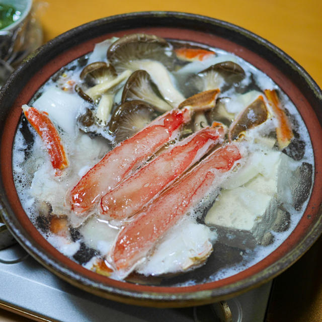 土曜日はゆっくりと「蟹鍋」を夫婦で楽しみました