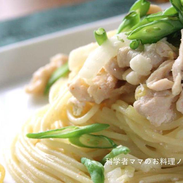 白菜と鶏胸肉のパスタでお昼ごはん