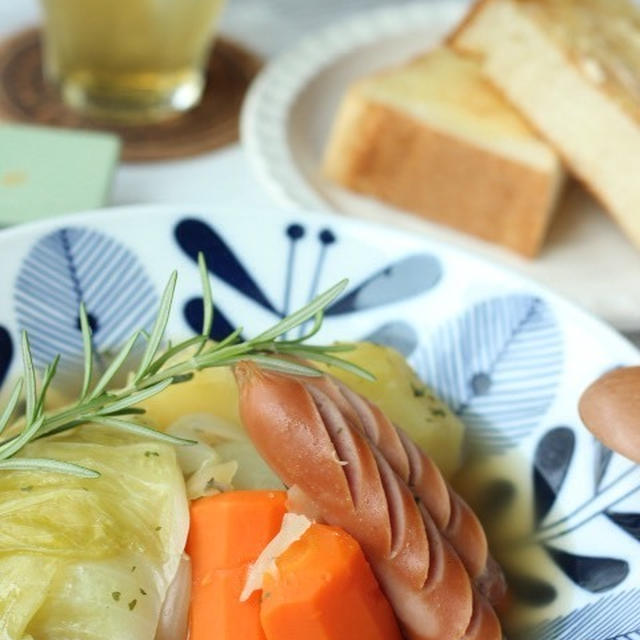 朝カフェ☆野菜たっぷりポトフでモーニング