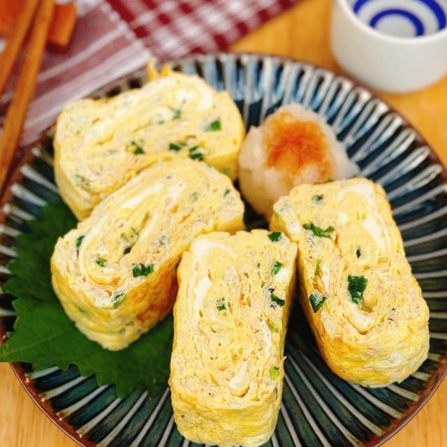 満足感たっぷり！シンプルなのに贅沢♪しらすとネギのだし巻き卵で、おうち和食を格上げ！