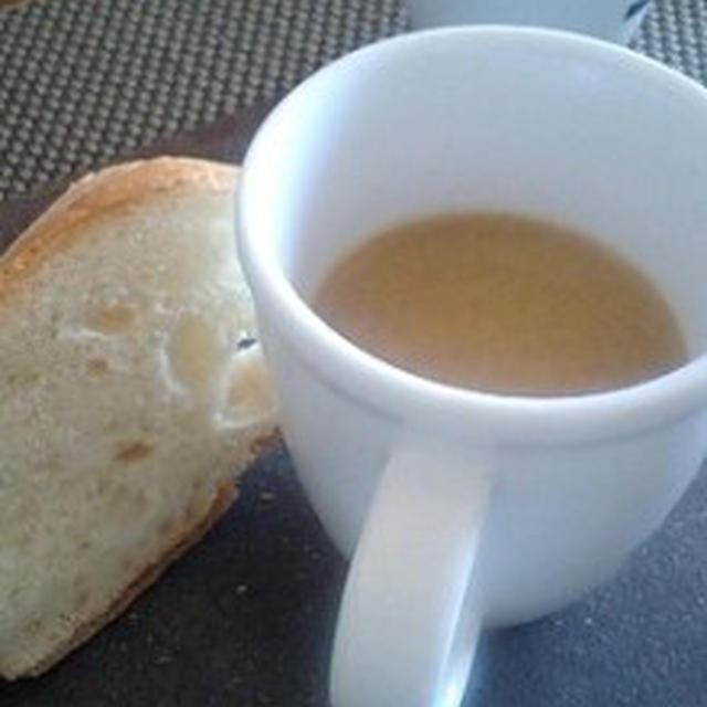カレースープな朝食と虎やなおやつ。