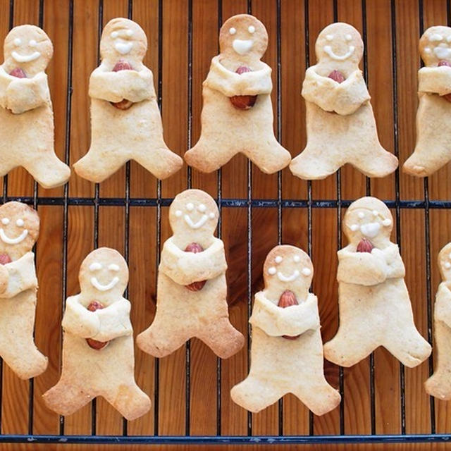 クリスマスのジンジャークッキー アーモンドhugのジンジャークッキー By Musashiさん レシピブログ 料理ブログのレシピ満載