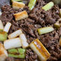 柔らかい牛肉と長ネギゴロゴロの甘辛炒め。韓国人料理研究家の人気レシピ