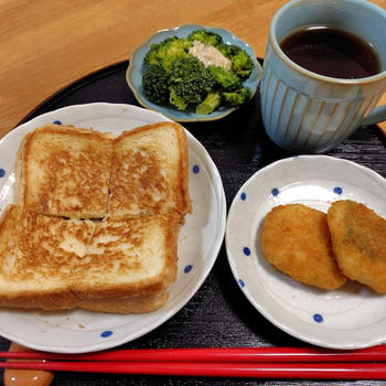 チーズトーストと梅大葉ささみカツ