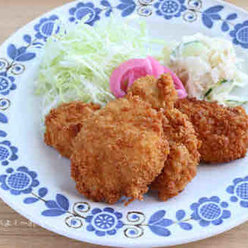 バッター液も作らない、簡単チキンカツの作り方　今回は自家製パン粉で