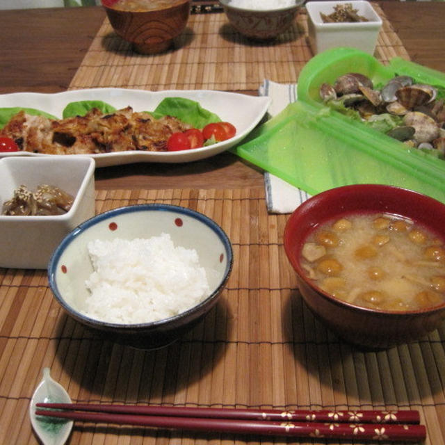 豚肉の香味焼きとルクエで簡単☆レタスとあさりのレンジ蒸し