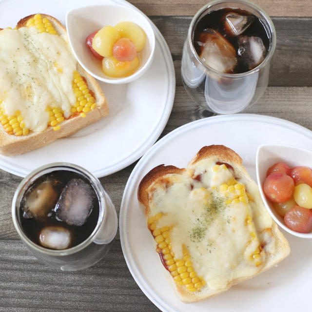 とうもろこしの季節に！コーンたっぷりチーズトースト＼(^o^)／
