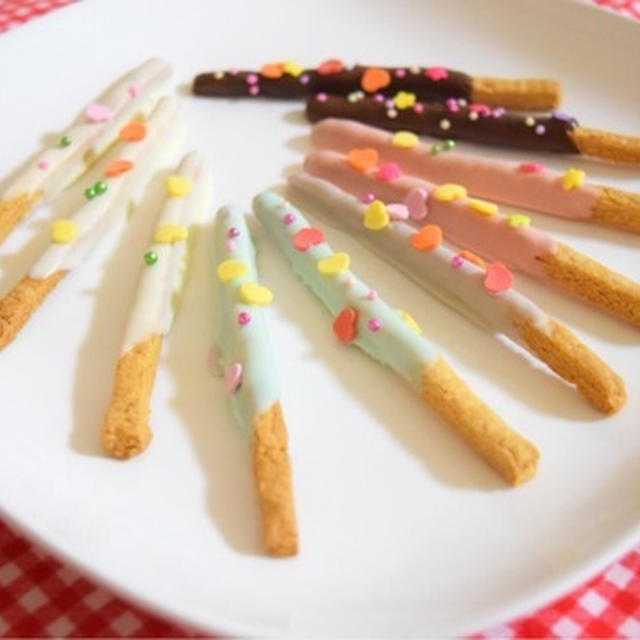 ポッキーの日でしたね。こどもと手作りデコポッキー風。