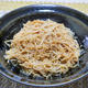 シャキシャキ食感がいい「糸こんにゃくとエノキのすき炒め」