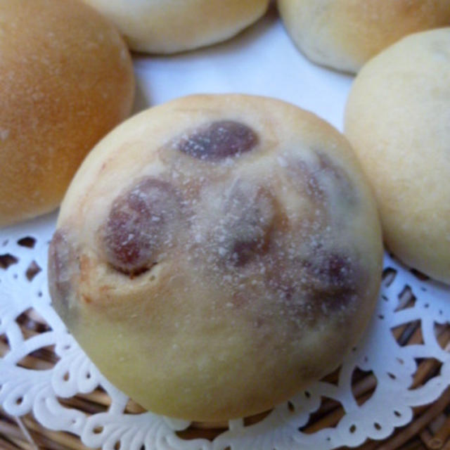 停電の中で焼けた？金時豆パン。