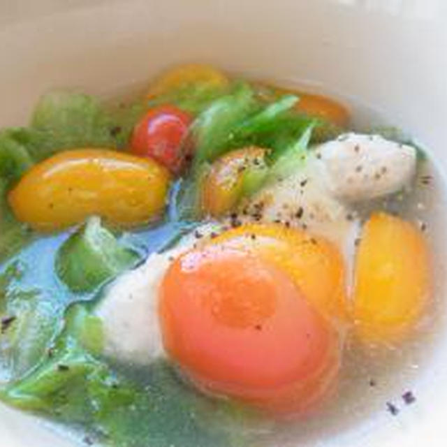 つるりん鶏胸肉の☆彩りスープ　と　天然？