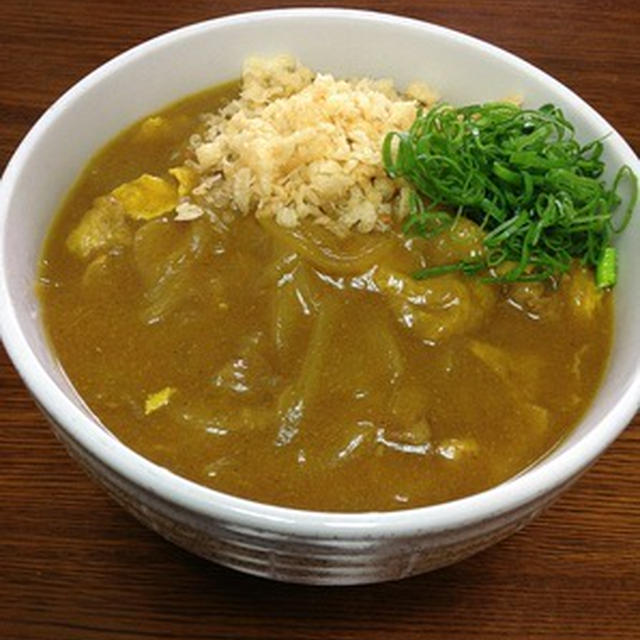 朝昼兼用で「大盛りカレーうどん」