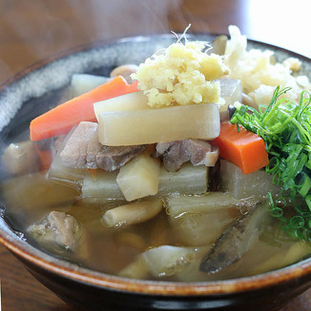 夜中に急に仕込んで「しっぽくうどん」