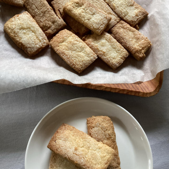 地味な色ですが、短めオーブン料理です