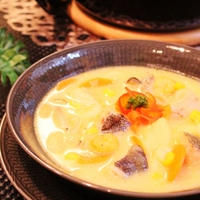 生タラとシーフードミックス・たっぷり野菜のサフラン煮