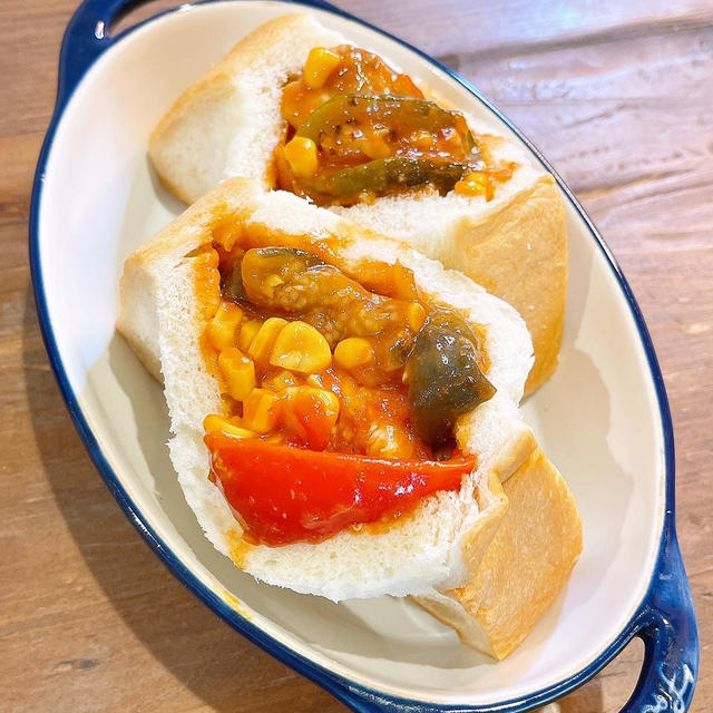 朝ごはんはラタトゥイユサンドです！！