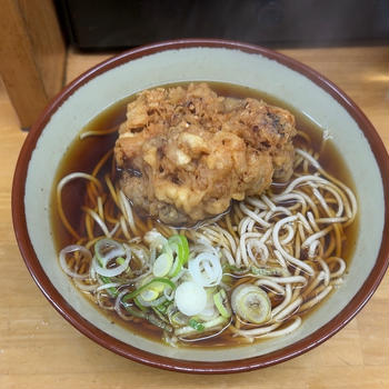 立ち蕎麦行脚「そば谷のげそ天そば」