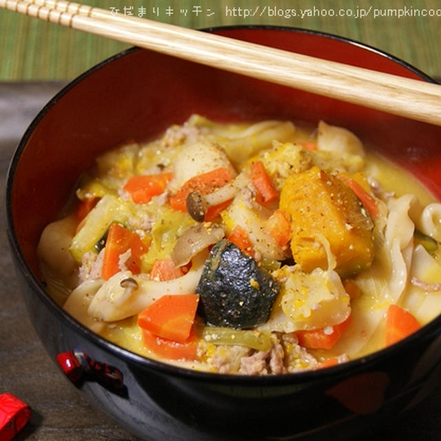 簡単■野菜たっぷり・黒砂糖でかぼちゃのほうとう■ゥマ(*ﾟдﾟ*)