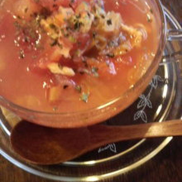 白菜と鶏だんごのミネストローネ