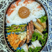 おかずカップ多用中・水色も～夫のお弁当285