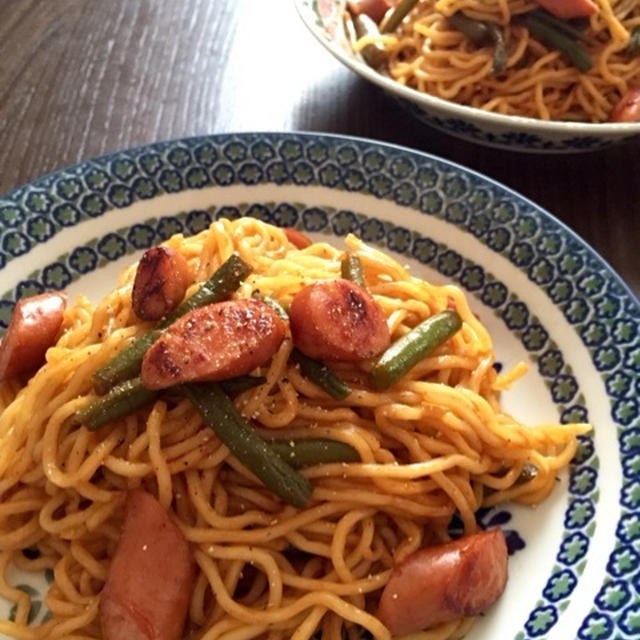 ナポリタン風焼きそば/レタスと卵のレンチン中華風スープ・大根ゆかりサラダ・豚肉と大根の煮物