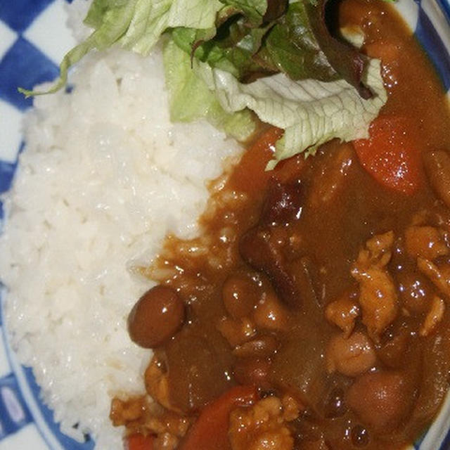 2月18日　　ビーンズと ひき肉の カレー