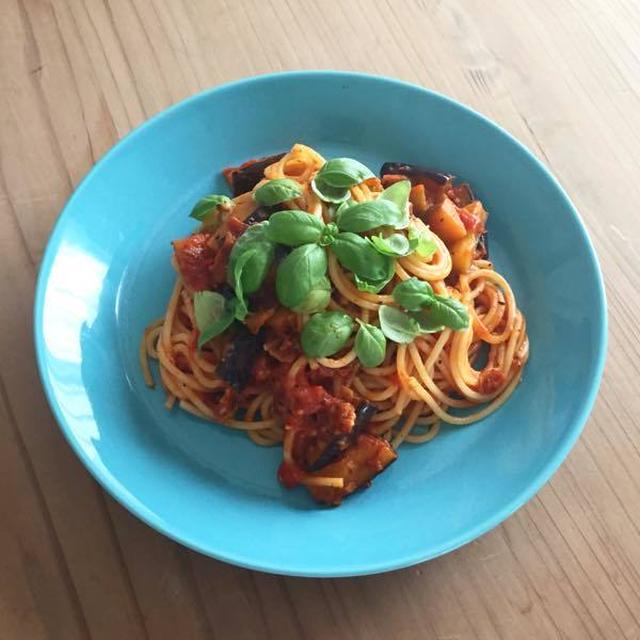 茄子のトマトソーススパゲッティー
