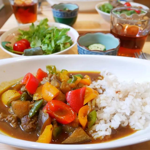 GABANスパイスで作る茄子とパプリカのスパイスカレー