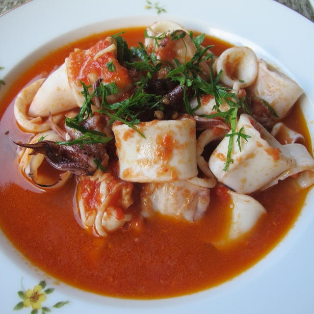 烏賊のナポリ風トマトスープ