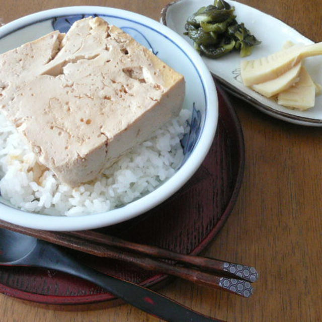 木綿豆腐のっけご飯