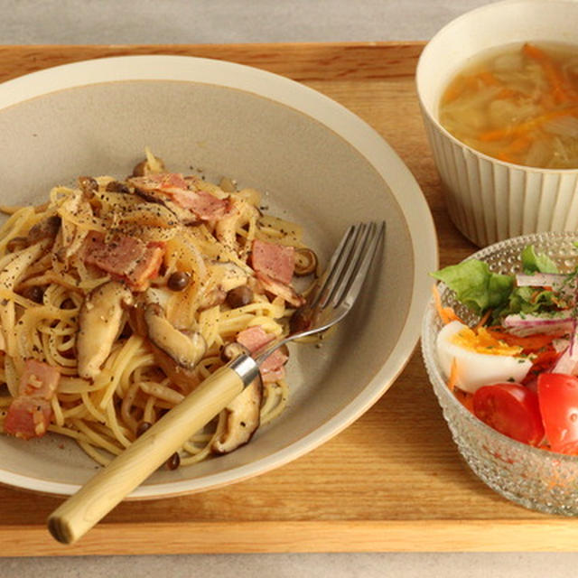 夕飯思いつかない日はパスタ！きのこの和風スパゲッティな献立