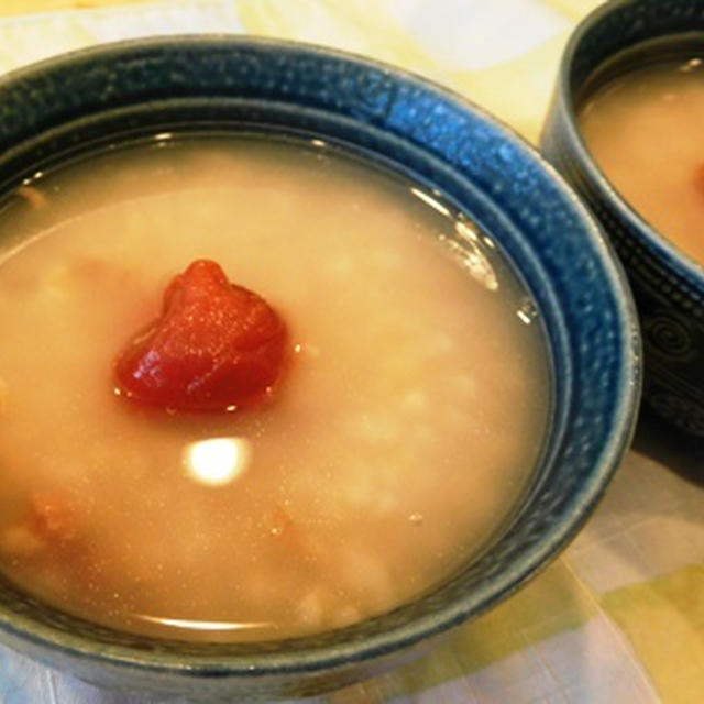 風邪でダウン 鶏がらスープの梅干し粥