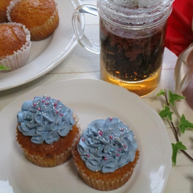 母の日♡蝶豆花の青いカーネーション！米粉蜂蜜カップケーキ♪
