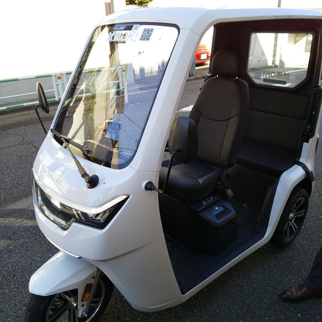 かわいくて乗りたい☆3人乗りの電動トゥクトゥク『EV-TUK TUK』の 試乗したよ！