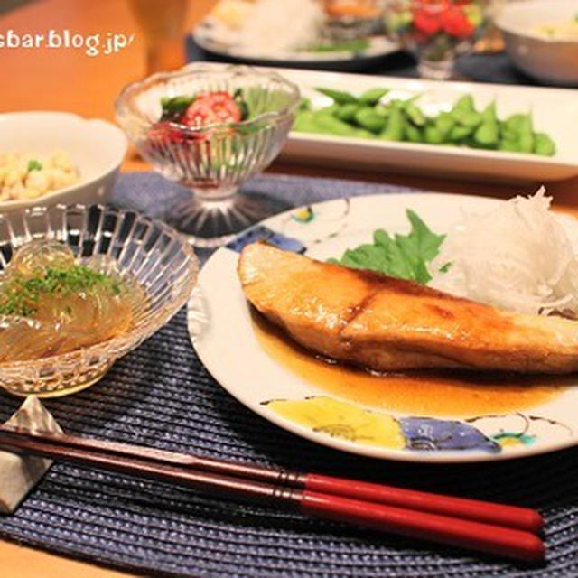 『鰤の照り焼き』とストウブで『小さいおかず』の献立。