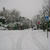 雪　車が滑り落ちてくる、郵便局は閉まっている？