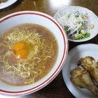 まるちゃん正麺と鶏肉のニンニク醤油から揚げでいただく！