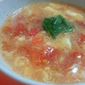 トマトと卵の酸辣湯スープ