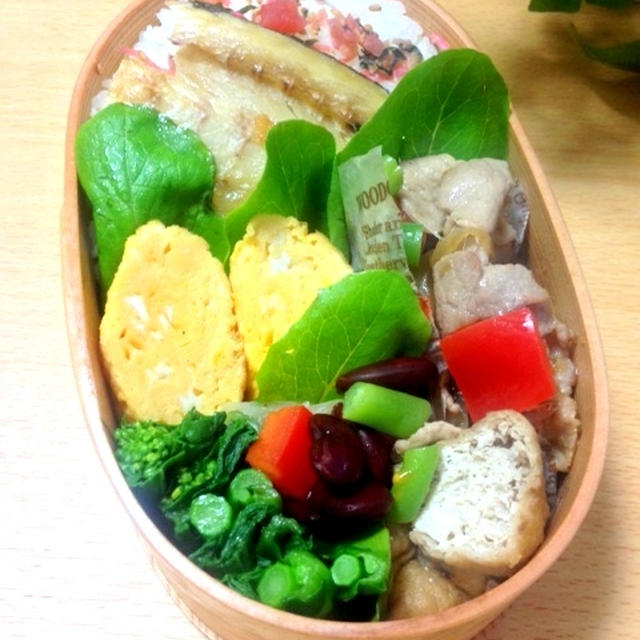焼き魚としょうが焼きのお弁当