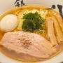 銀座　八五（はちごう）フレンチ出身のシェフのスープと浅草開化楼特注麺　タレを使わない中華そば　