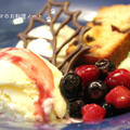 クリスマスのデザートプレート☆クランブルケーキとフルーツソース by nickyさん