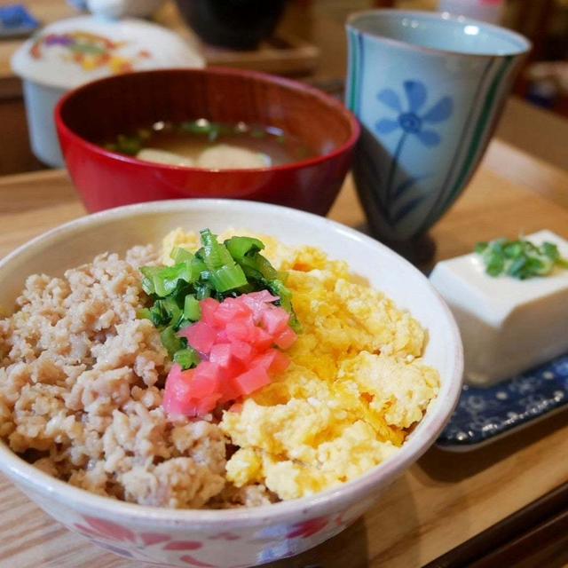 鶏そぼろの二色丼#本日のおうちごはん