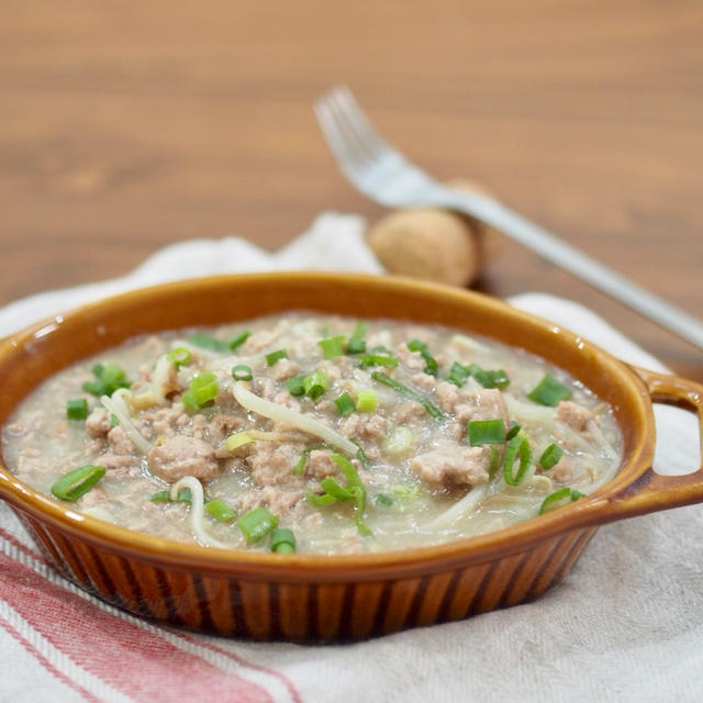 フライパンで１０分最速おかず♡包丁・まな板不要♡肉もやしの味噌あんかけ♡