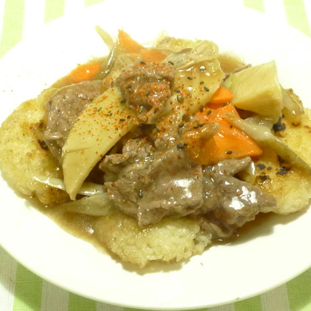 牛肉とタケノコの餡かけ簡単おこげ