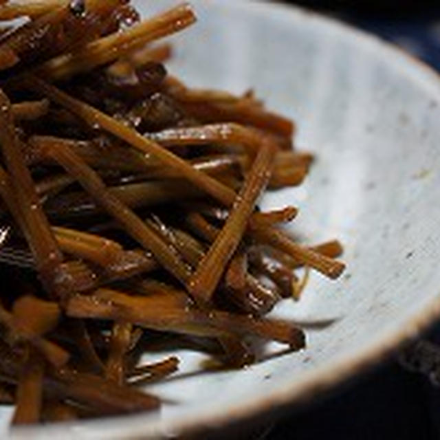 魔法のお水で蕗の佃煮