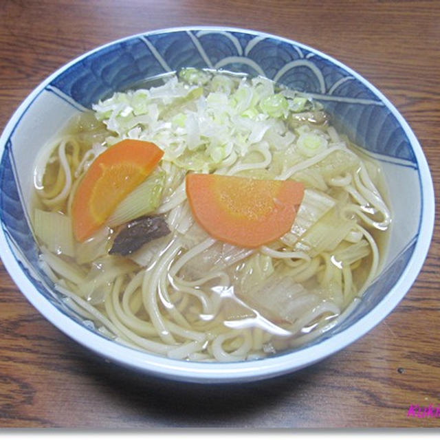 残り野菜でほかほかうどん鍋