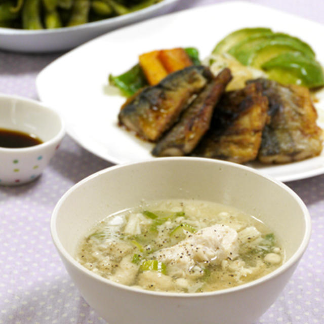 ねぎえのきの鶏スープ。レモン醤油でいただくサンマのソテー。の晩ご飯。