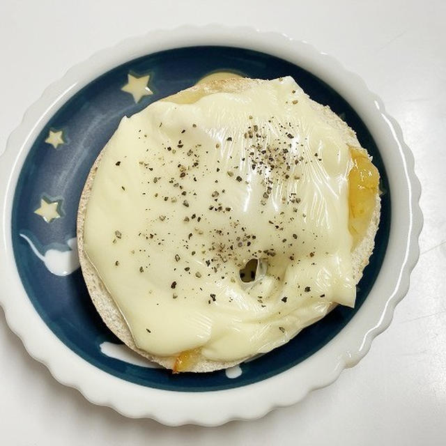 おつまみにもおススメマーマレードチーズトースト♪