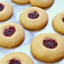 ジャム入りクッキー　Raspberry Thumbprint Cookies